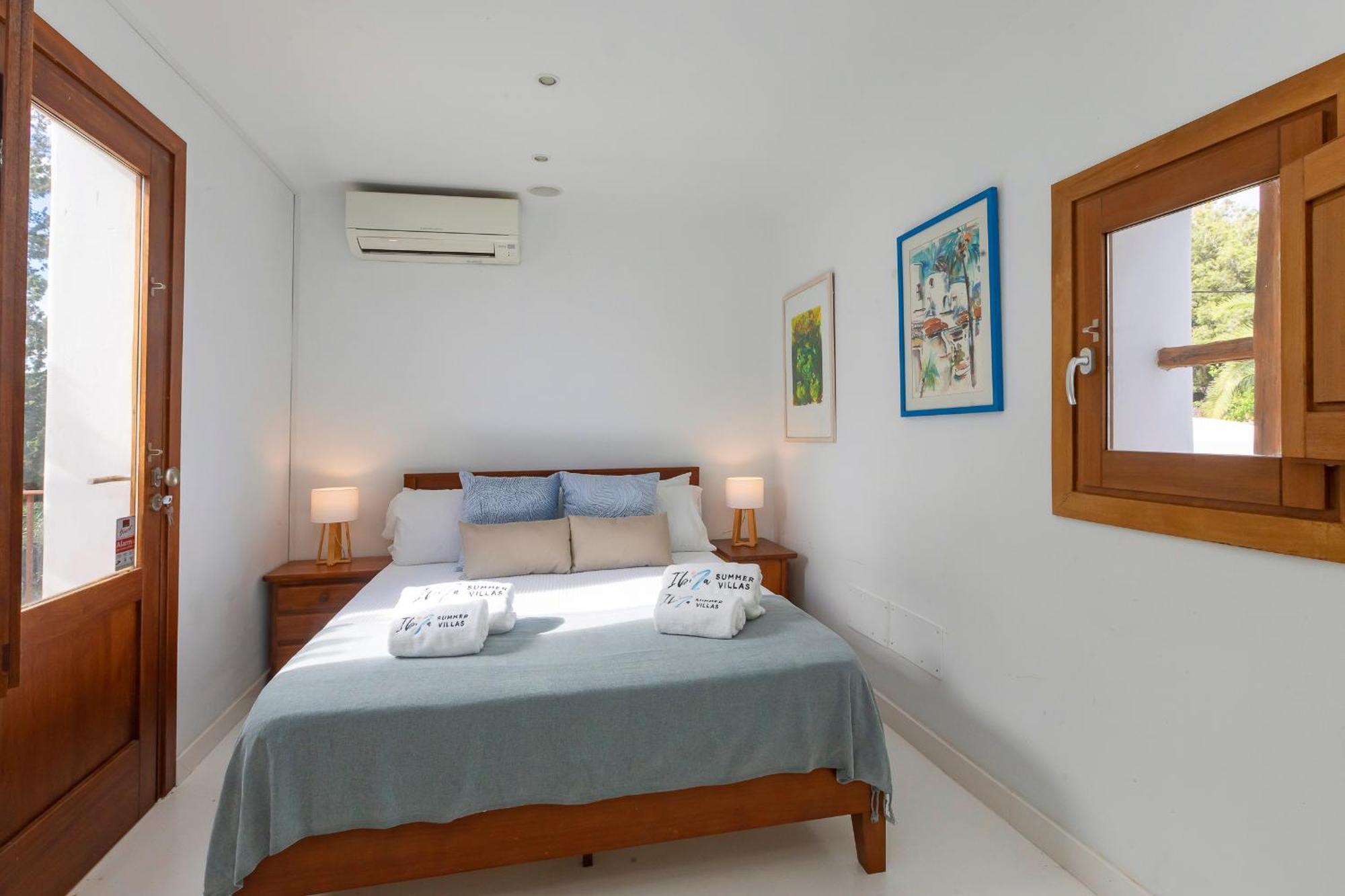 Villa Near Ibiza Town Sleeps 11 To 13 Guests Can Furnet エクステリア 写真