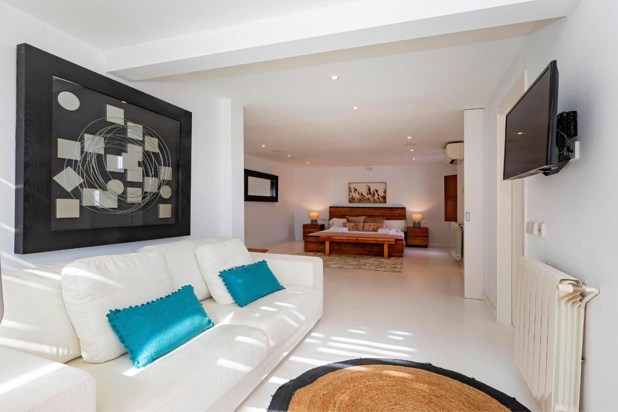 Villa Near Ibiza Town Sleeps 11 To 13 Guests Can Furnet エクステリア 写真