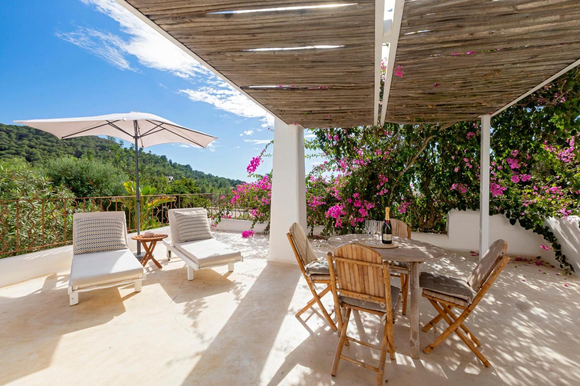 Villa Near Ibiza Town Sleeps 11 To 13 Guests Can Furnet エクステリア 写真