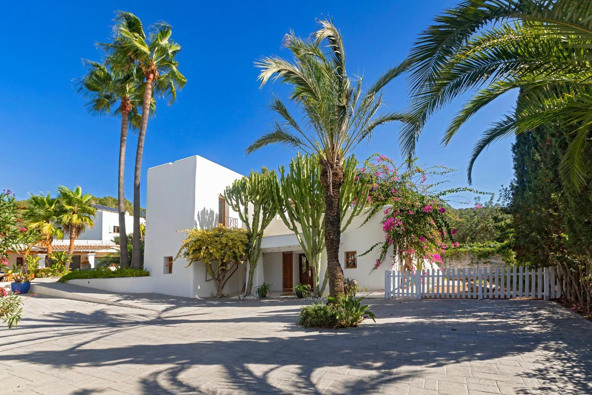 Villa Near Ibiza Town Sleeps 11 To 13 Guests Can Furnet エクステリア 写真