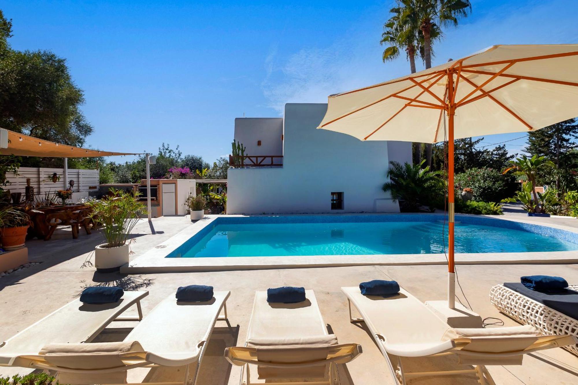 Villa Near Ibiza Town Sleeps 11 To 13 Guests Can Furnet エクステリア 写真